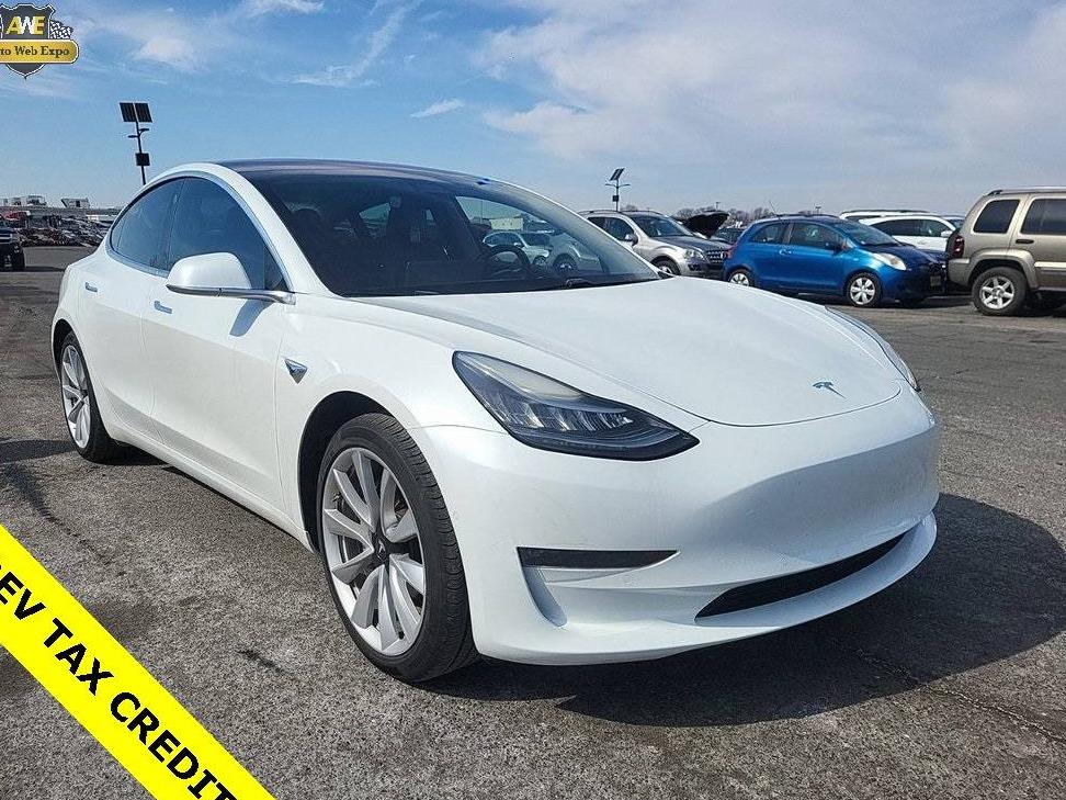 TESLA MODEL 3 2018 5YJ3E1EA4JF015772 image